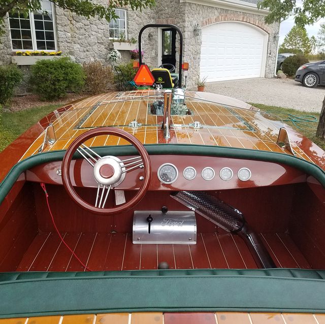 jim eicher's homemade gentleman's racer boat with a ford engine
