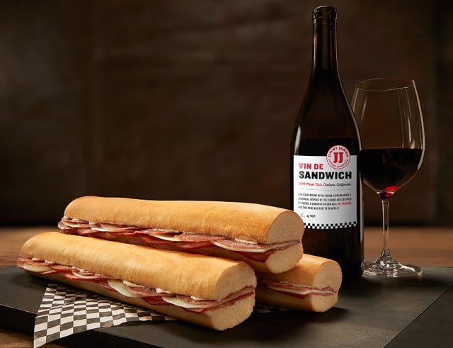 Food, Cuisine, Dish, Ingredient, Drink, Wine glass, Finger food, Bratwurst, Sandwich, Wine, 