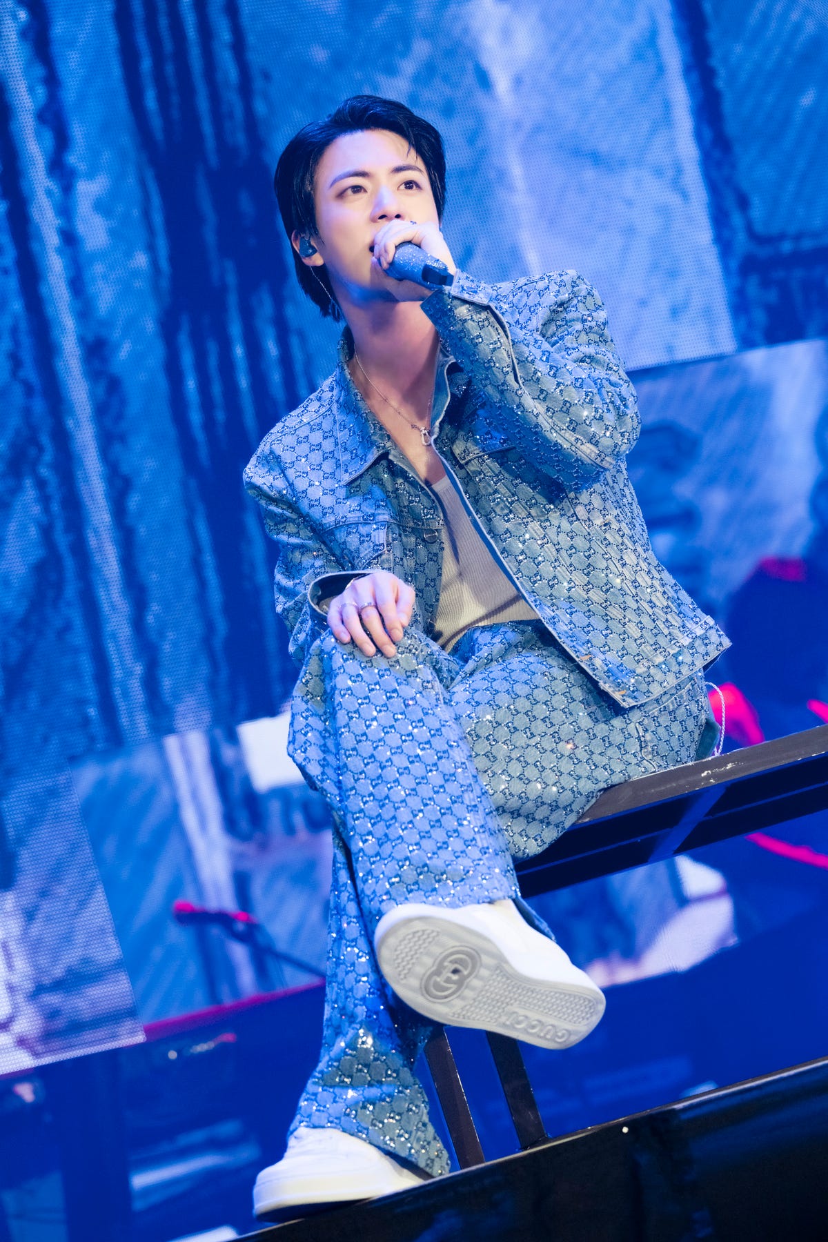 BTS・JINの初日本ファンコンサートツアーで魅せた歌声とファン交流