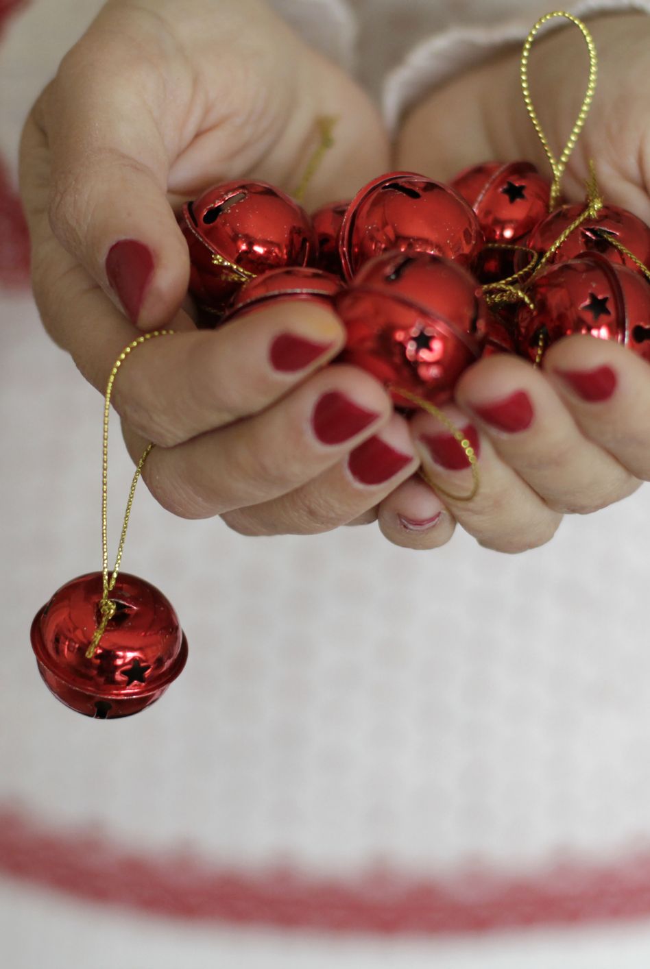 30 Best Christmas Party Game Ideas Your Guests Will Love