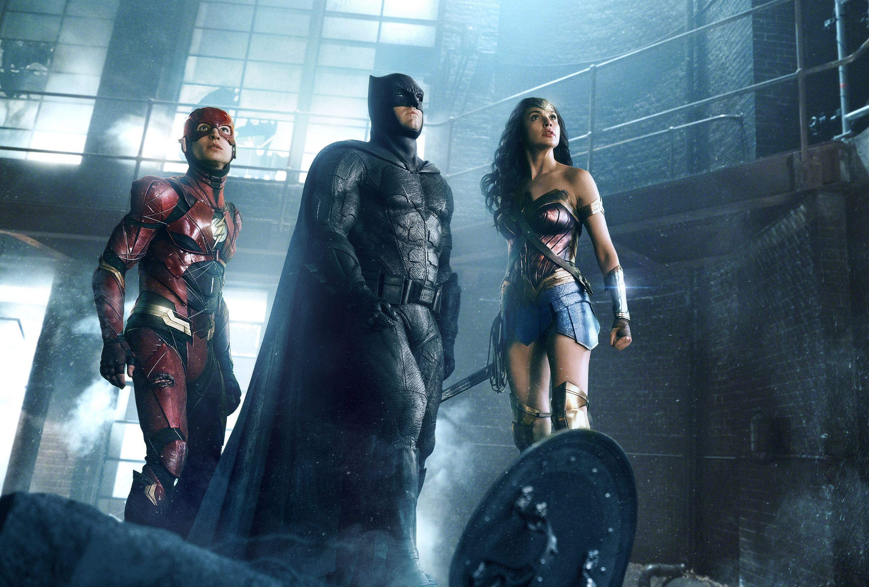 Justice League Movie Review - Justice League is a Disaster Befitting of 2017