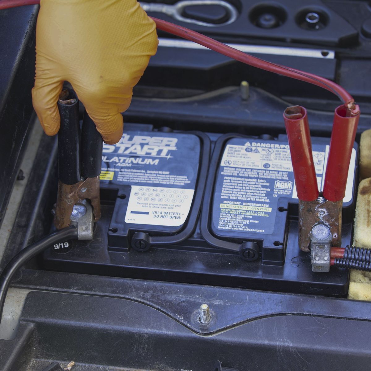 How to Jump Start a Car - Step-By-Step Guide