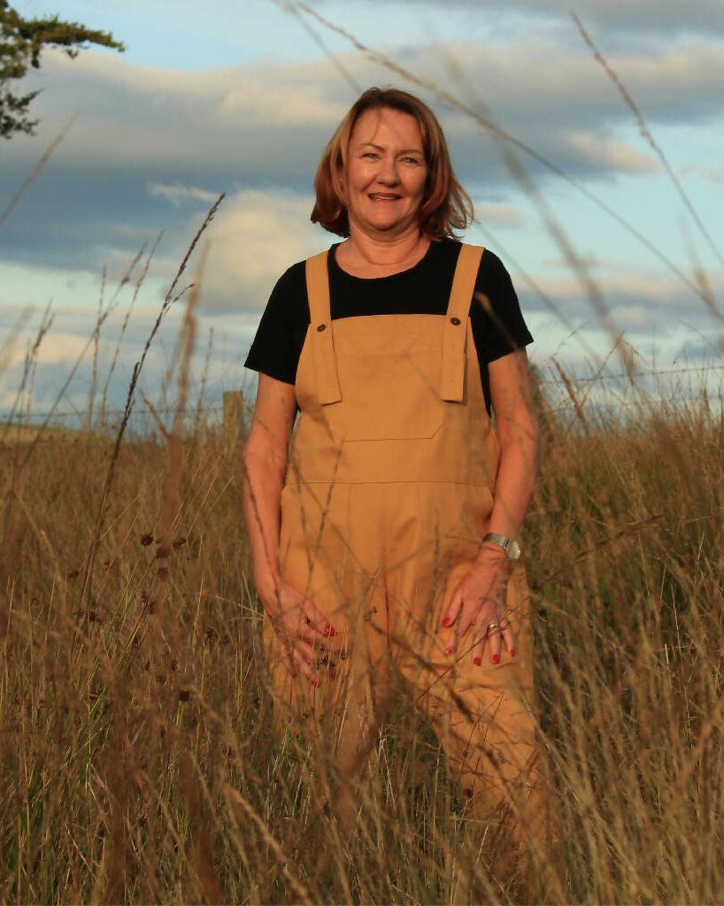 joan dungarees in sanded canvas