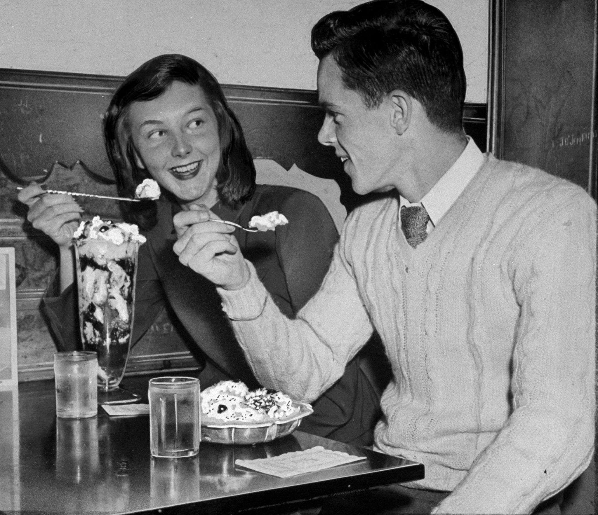 50s ice cream parlor