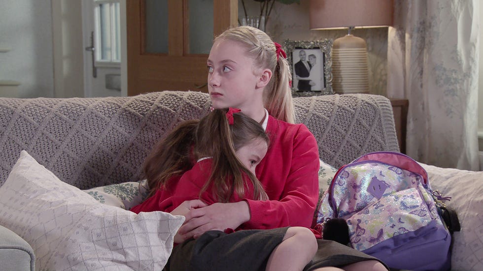 joanie, shanice, coronation street