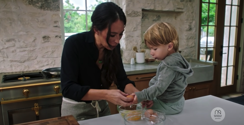 joanna gaines cracks eggs with son crew gaines during magnolia table