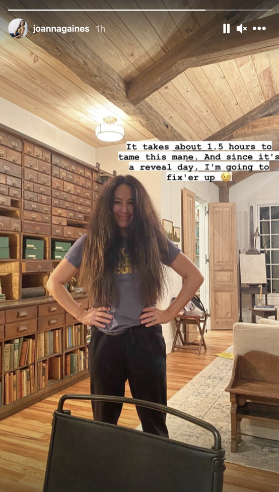 Joanna Gaines Shared A Photo Of Her Natural Hair