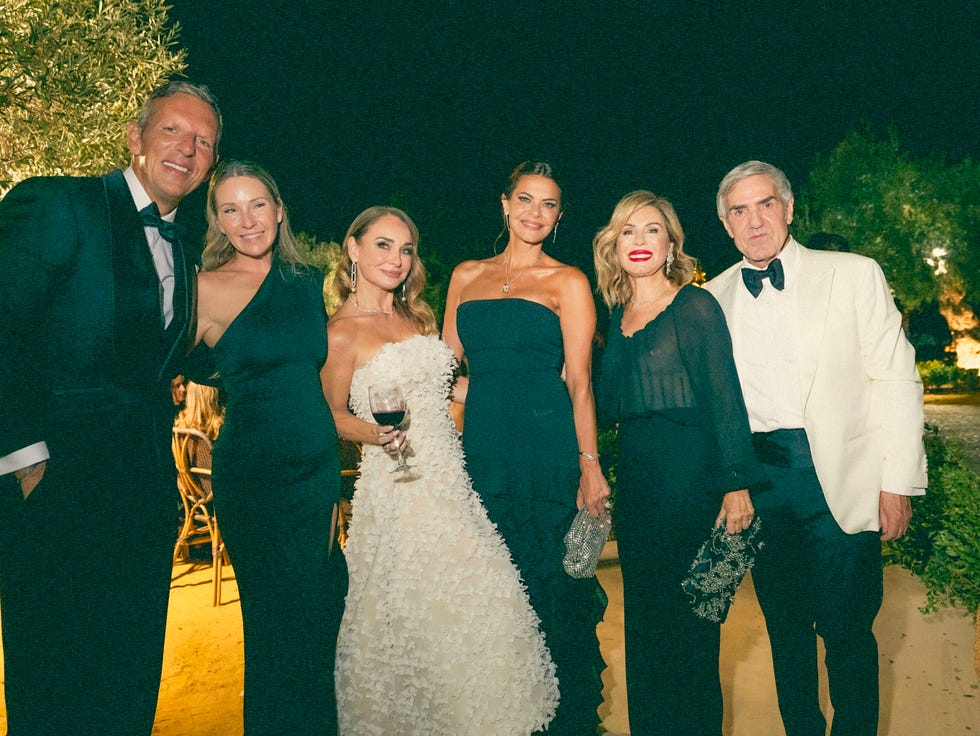 joaquin prat, alexia pla y maria jose suarez en la boda de jose moro y fatima pereyra