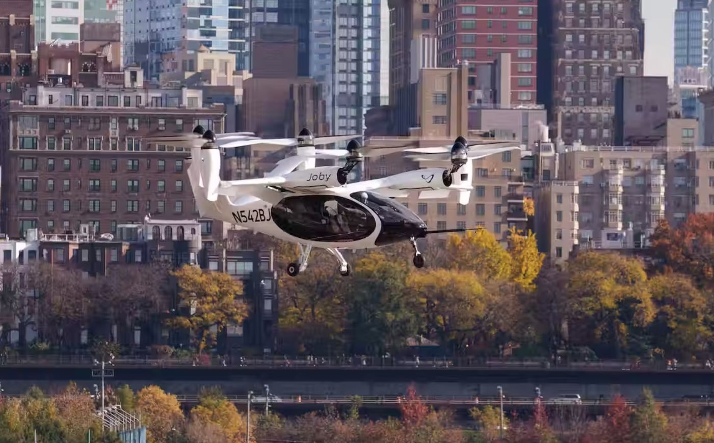 EV Air Taxi from Joby Achieves First Flight in NYC