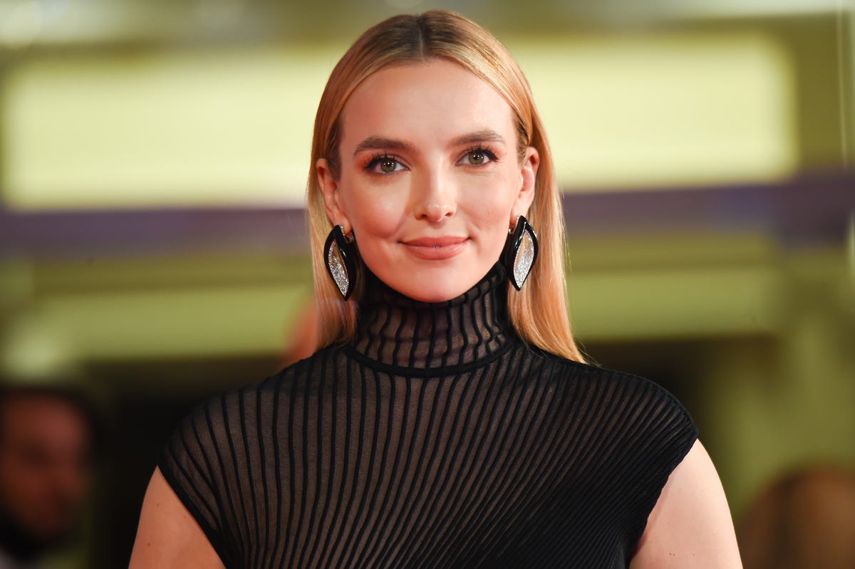 Jodie Comer cuts hair into a lob with mega choppy layers