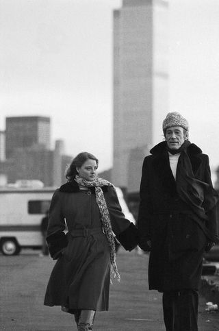 jodie foster and peter o'toole walking