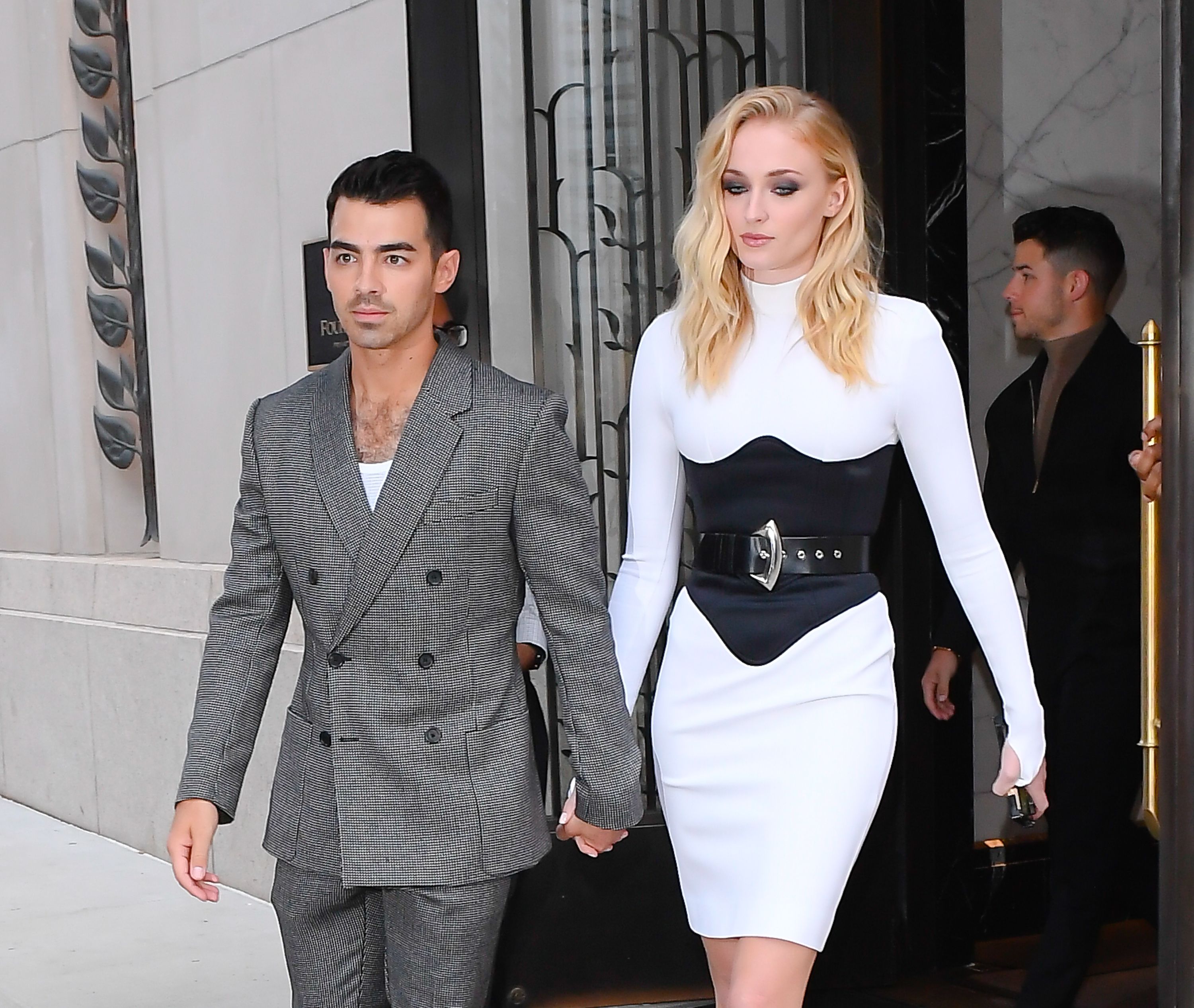 Joe Jonas, Sophie Turner Walk First Red Carpet Together