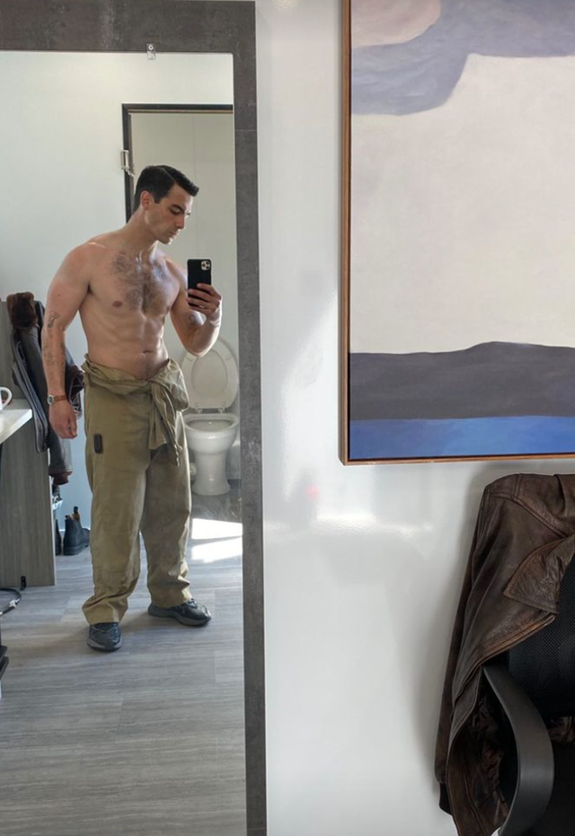 Sophie Turner Has the Perfect Reaction to Joe Jonas' Thirst Trap