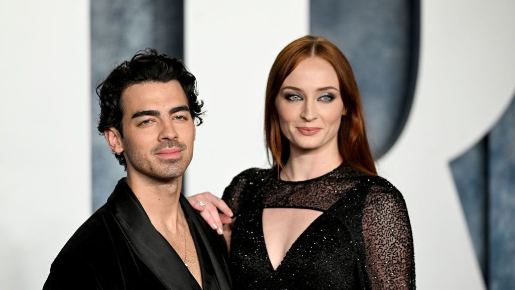 Sophie Turner Instagram: Joe Jonas's wife wears Louis Vuitton