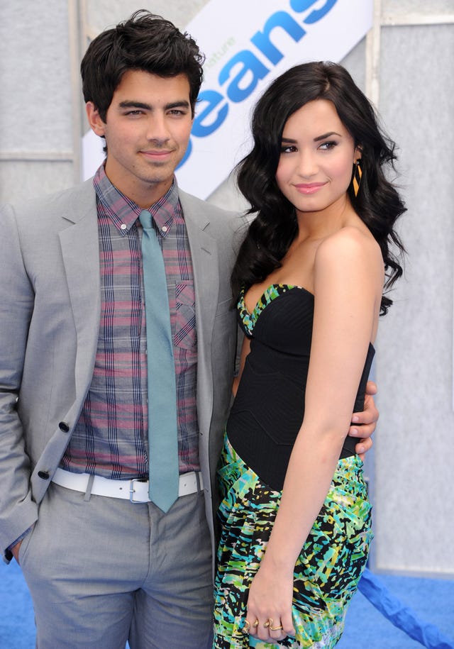 joe jonas y demi lovato saliendo