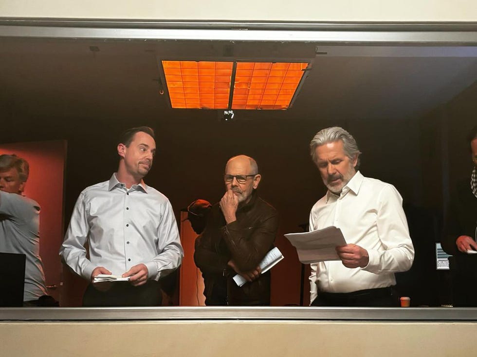 sean murray, joe spano, gary cole standing in front of a screen ncis behind the scenes