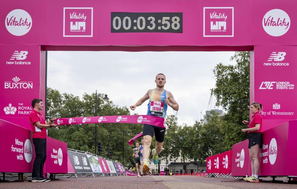 joe wigfield crosses the finish line at the 2024 vitality westminster mile