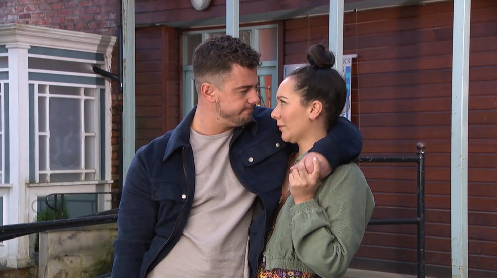 joel and cleo on hollyoaks