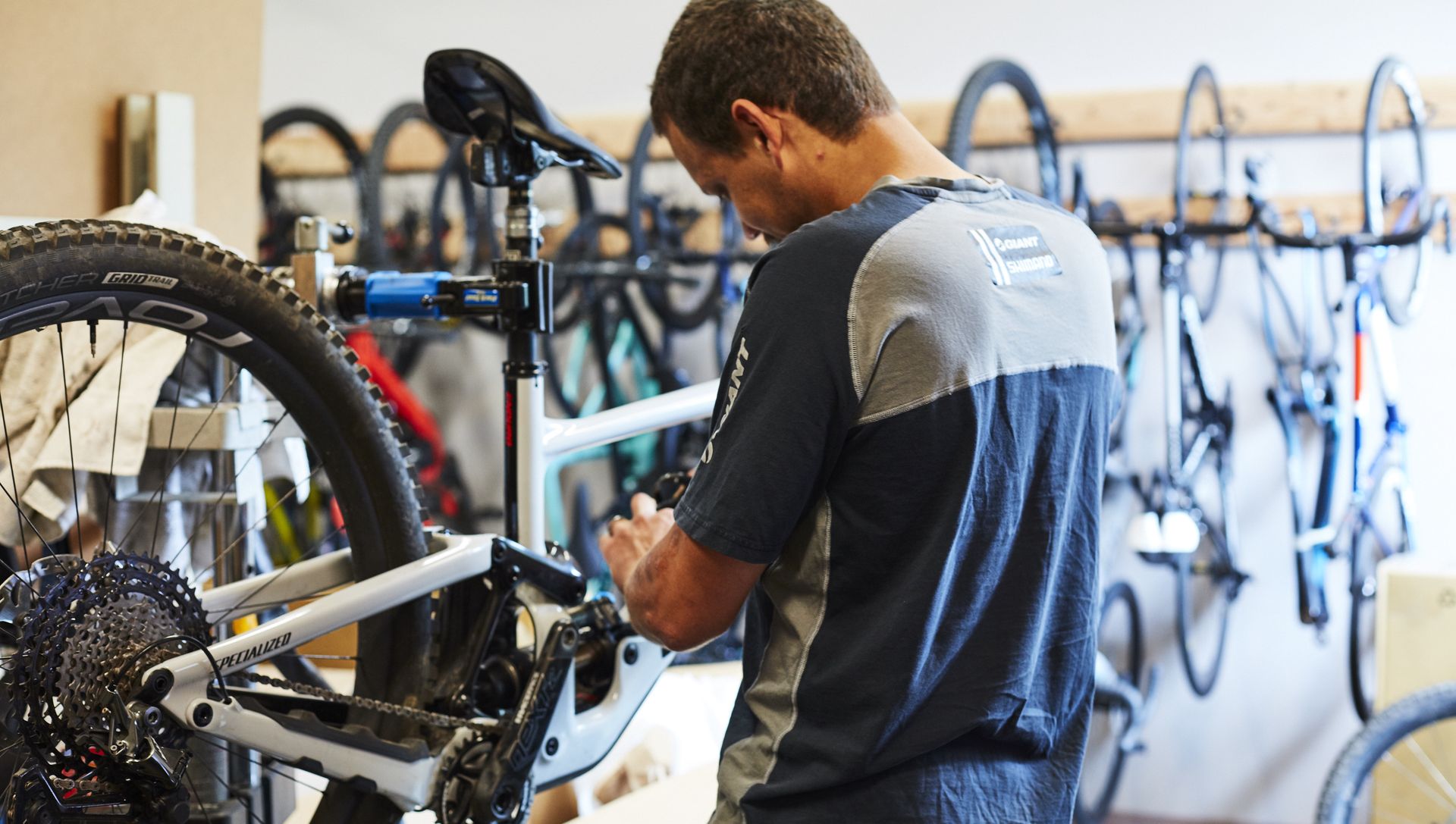 Reinig de vloer ledematen Brein Best Bike Repair Stands of 2023 | Best Workstands for Bikes
