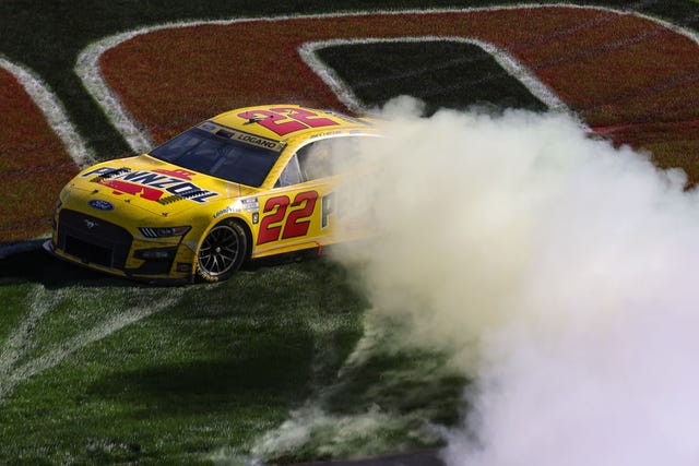 Joey Logano Wins Las Vegas, Locks in Championship Four Spot