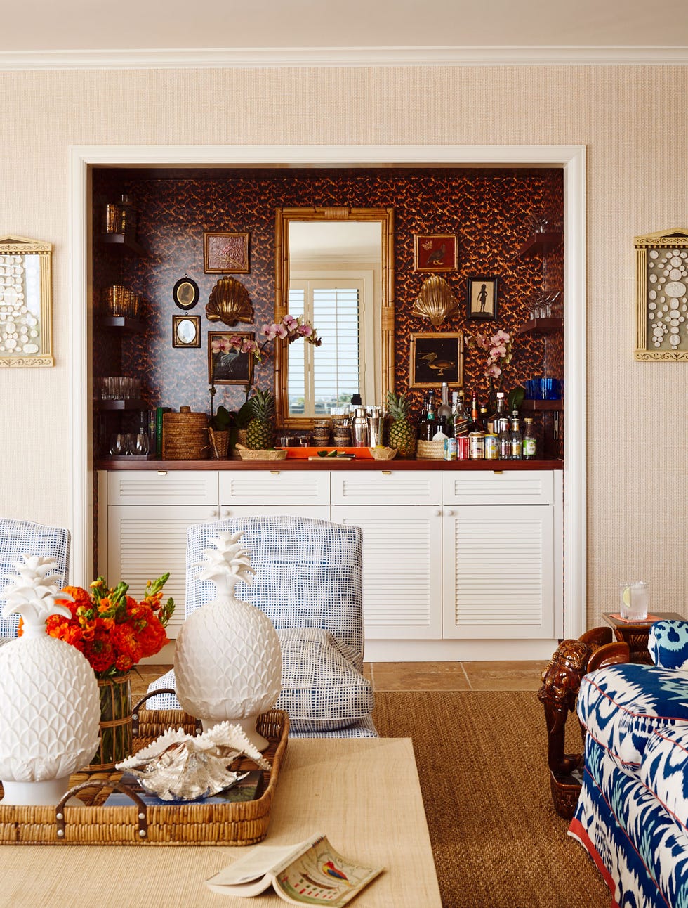 This Gorgeous Home Bar Used To Be A Dinky Closet