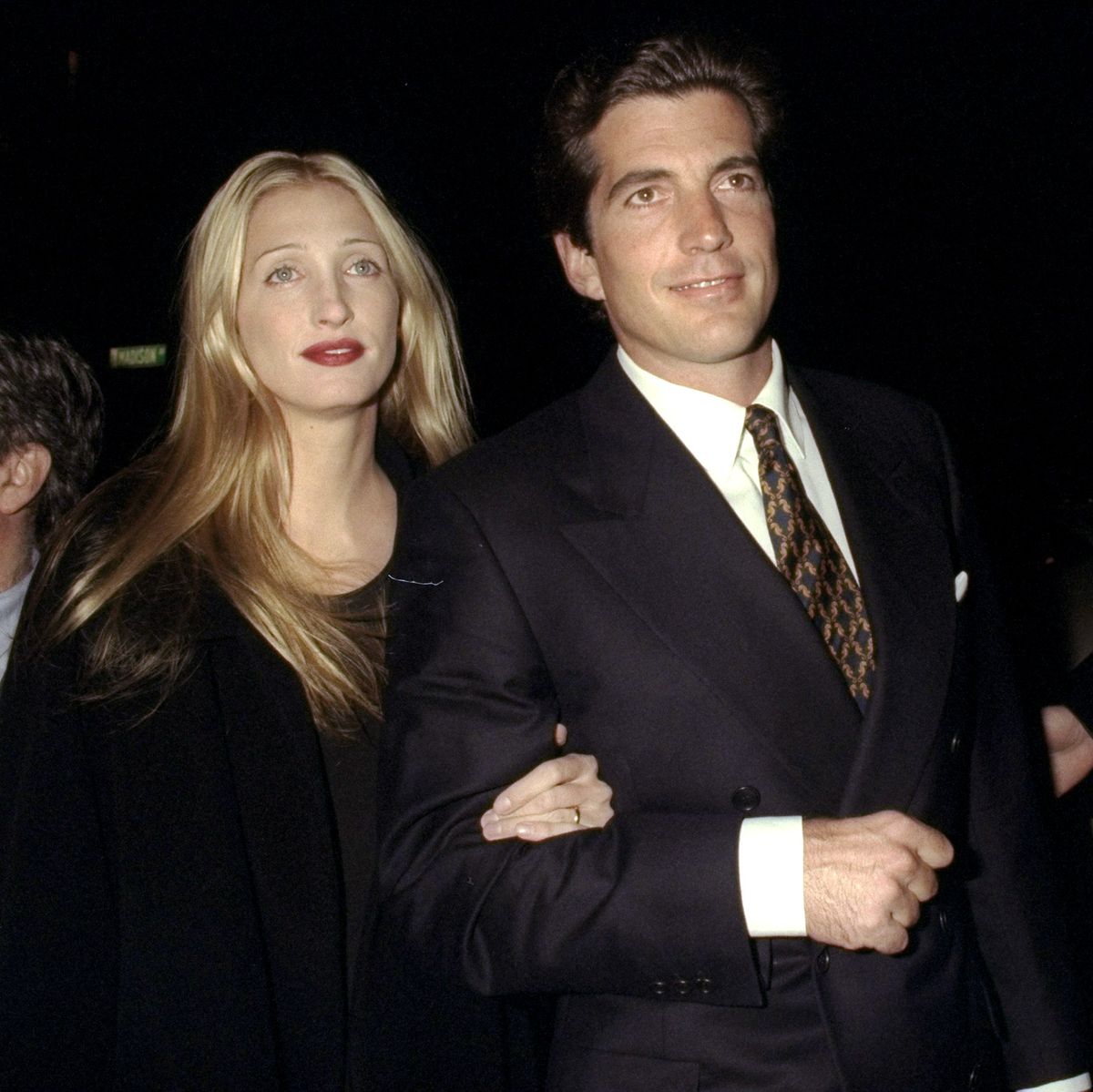JFK Jr. And Carolyn Bessette Didn't Want To Be Like Other Infamous Kennedy  Family Couples