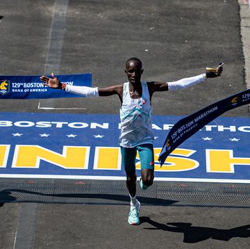 john korir maratona tempo due ore un minuto