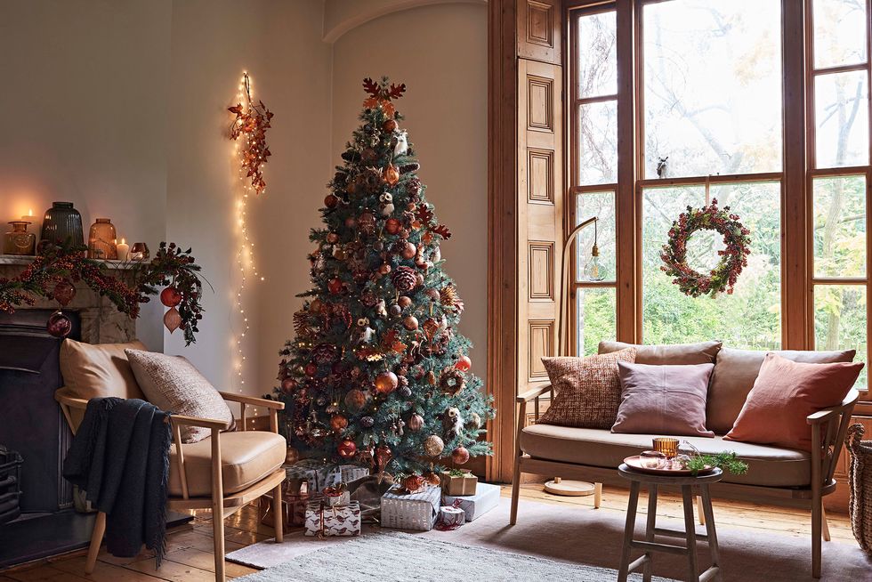 Room, Interior design, Wood, Home, Living room, Furniture, Christmas decoration, Interior design, Christmas tree, Holiday, 