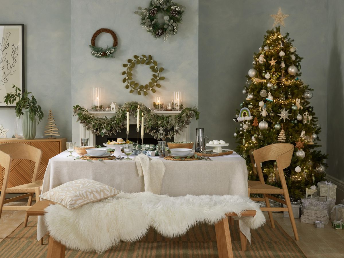 Christmas Decorations for Home & Table 2023