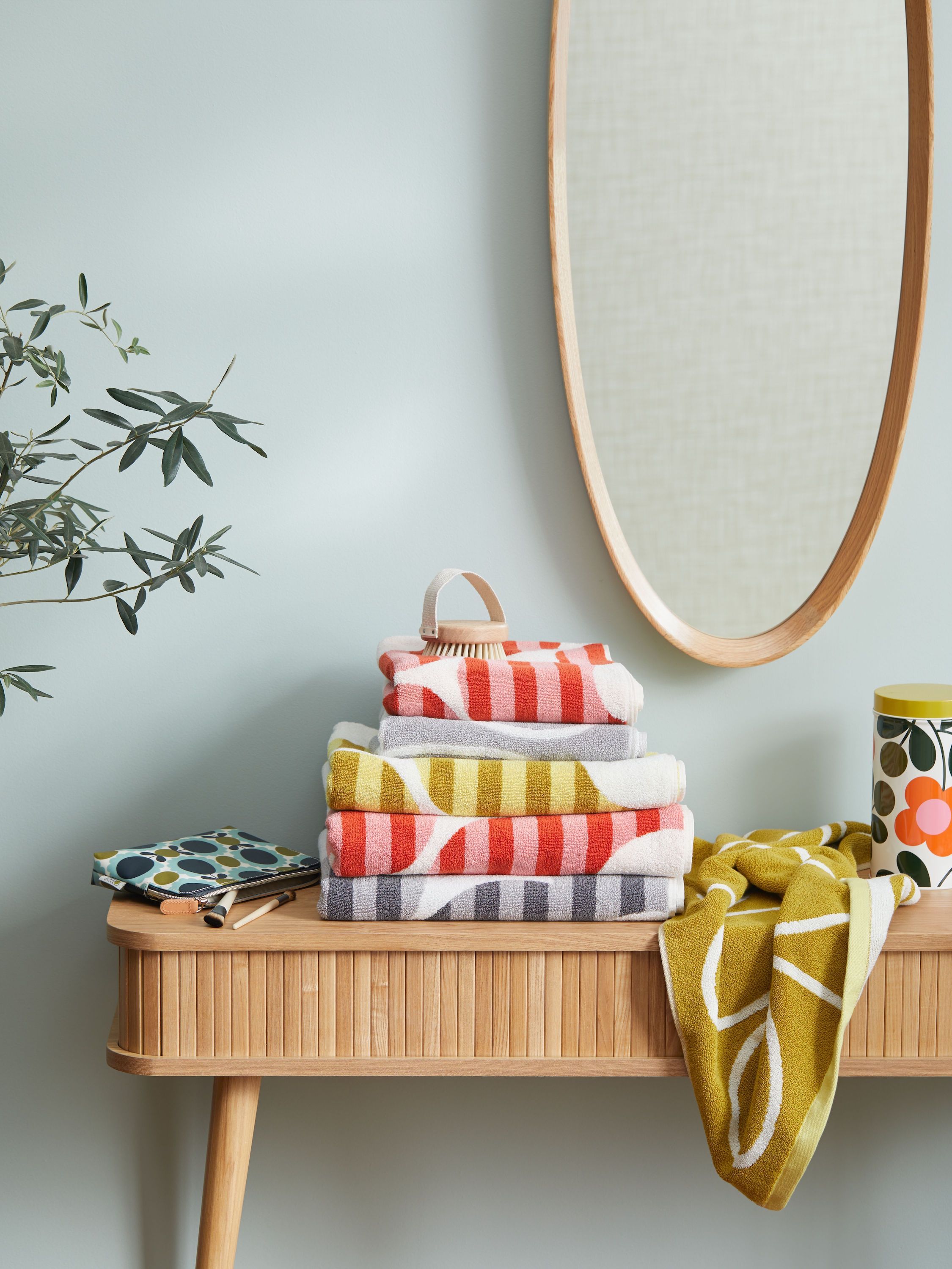 7 ways to make towels soft and fluffy — without a dryer