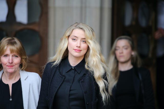 Amber Heard Sex Tape Leaked - Johnny Depp wanted nude photos of Amber Heard used in the trial