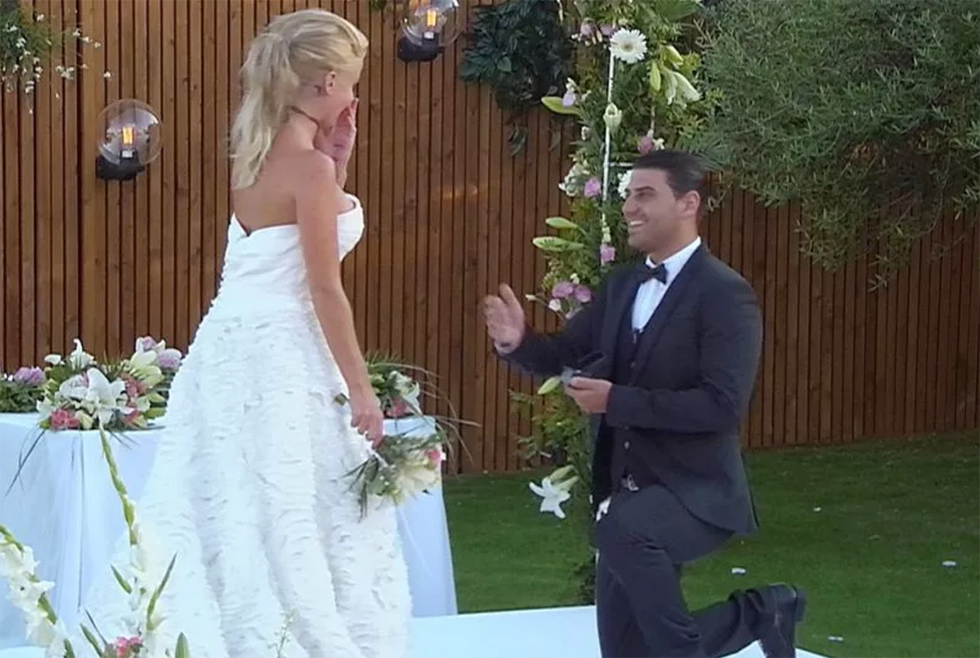 jon clark proposing to hannah elizabeth on love island