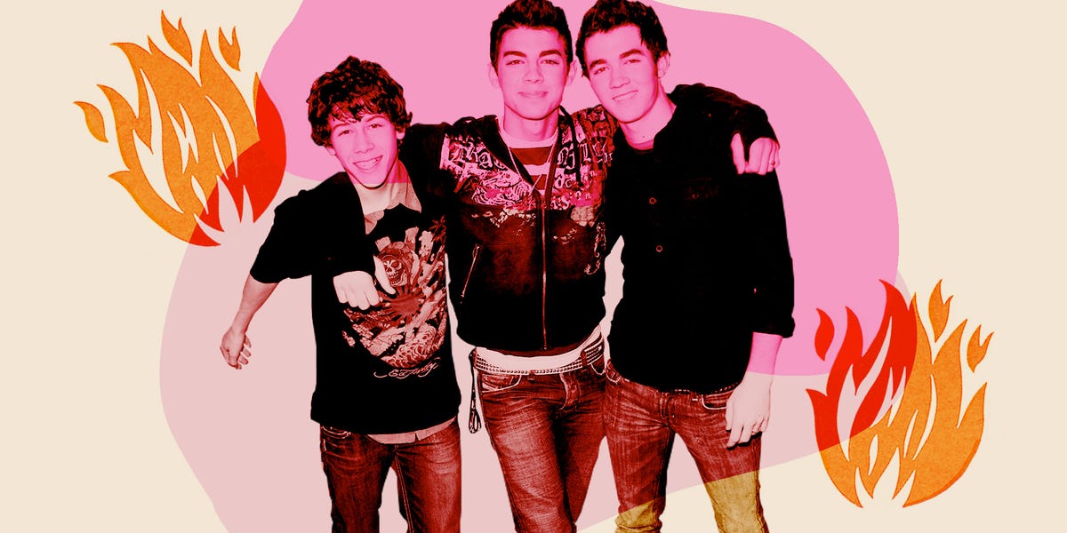 Jonas Brothers ‒ Love Her (Lyrics) 