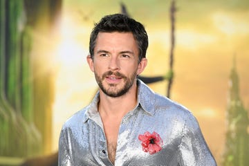 jonathan bailey at the wicked los angeles premiere