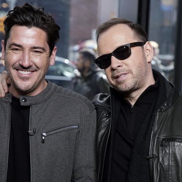 new kids on the block visit "extra"