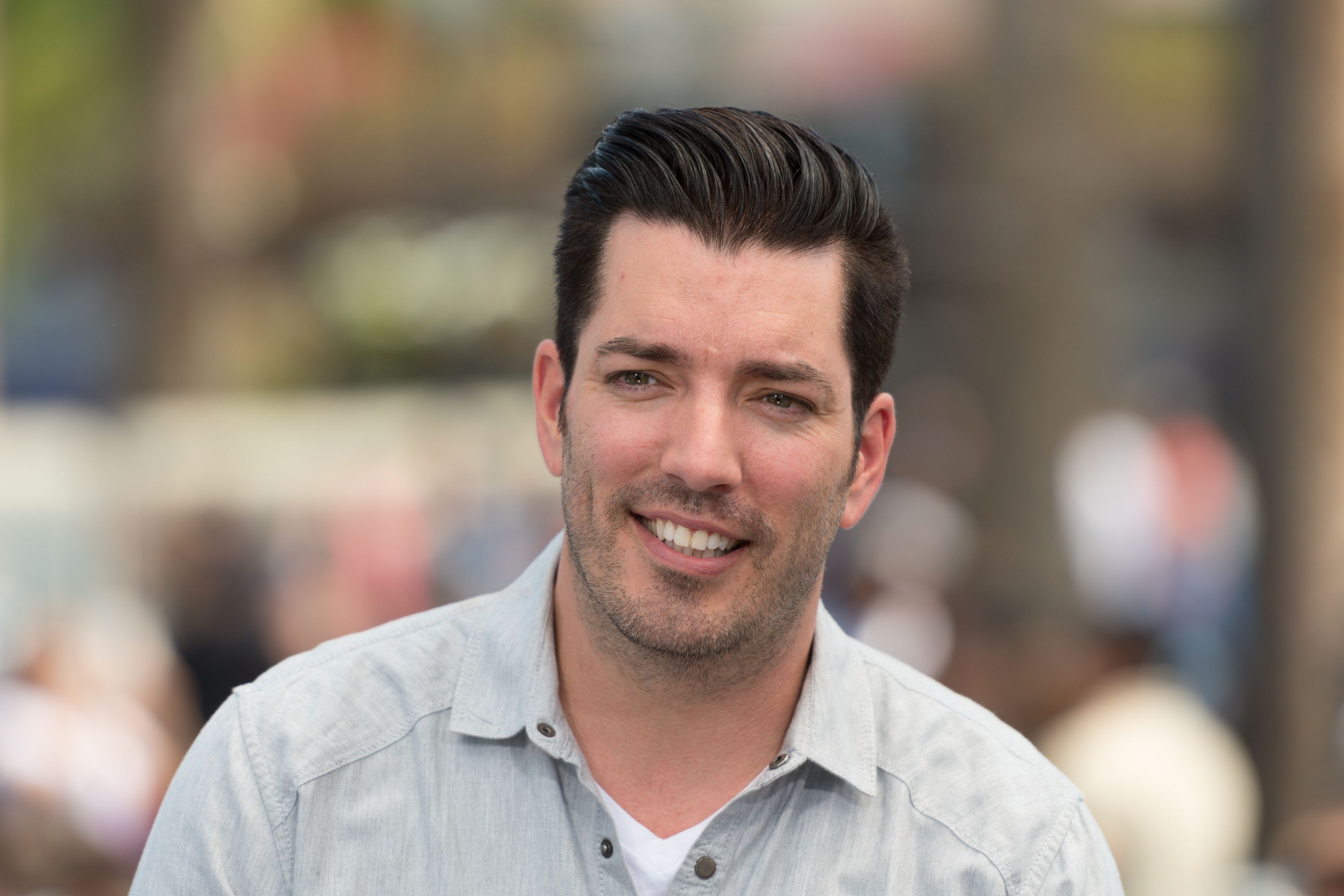 Property Brothers Fun Facts - Jonathan and Drew Scott Married, Net Worth,  Height, Shows, Third Brother