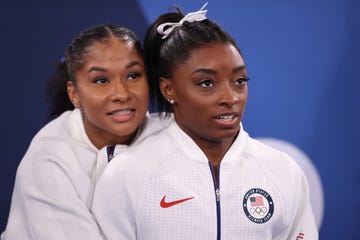 simone biles jordan chiles friendship