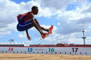 salto del triplista jordan alejandro díaz en buenos aires 2018