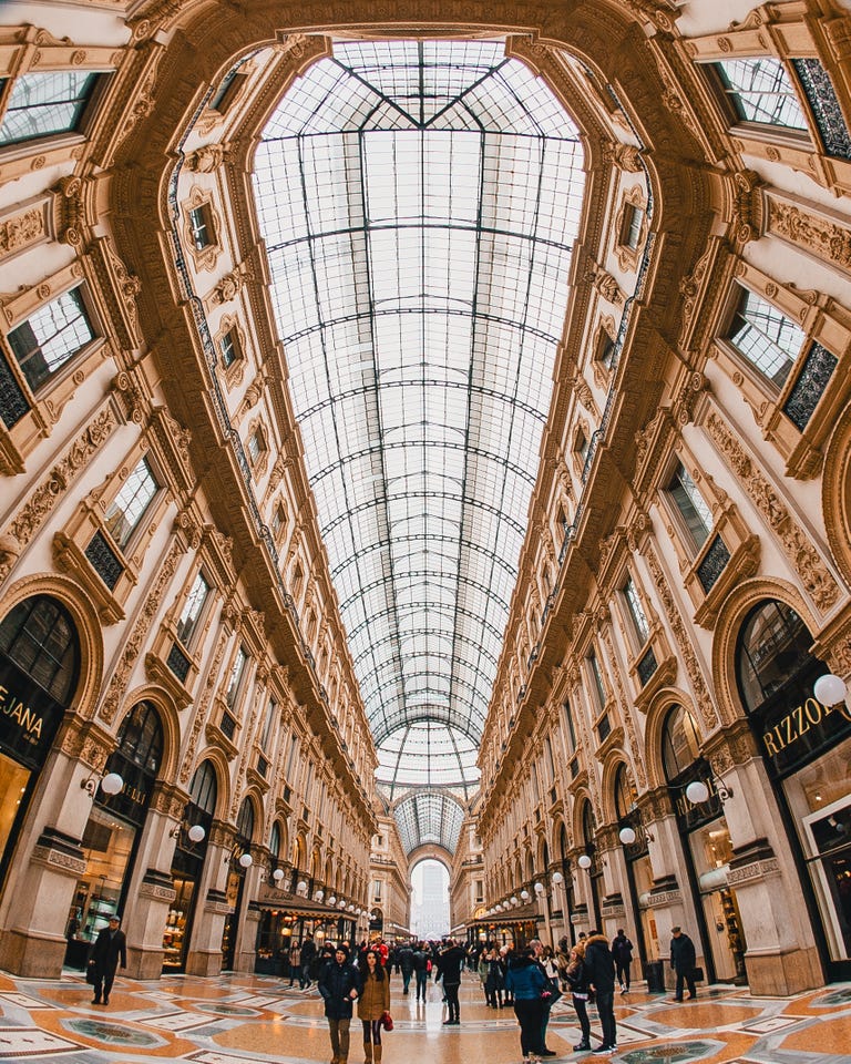 Building, Architecture, Arcade, Symmetry, Daylighting, Shopping mall, City, Shopping, Ceiling, Lobby, 