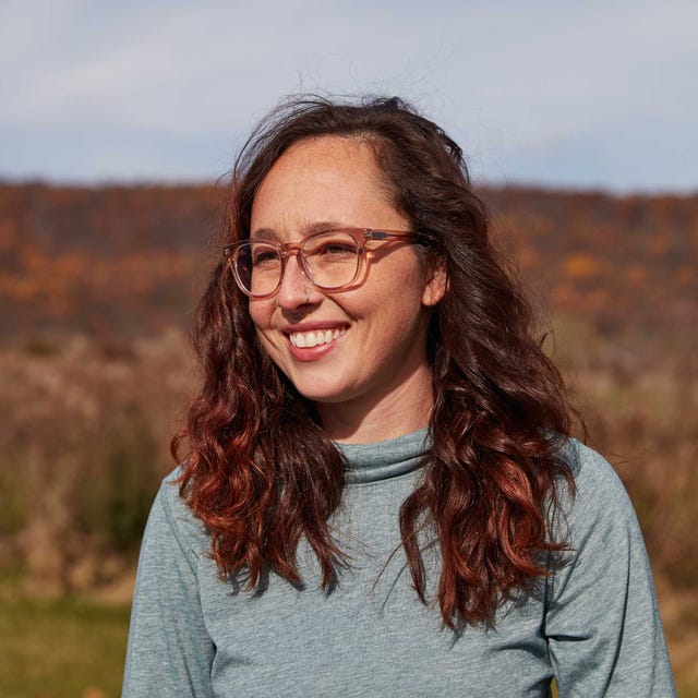 Hair, Face, Facial expression, Glasses, Eyewear, Hairstyle, Smile, Beauty, Chin, Brown hair, 