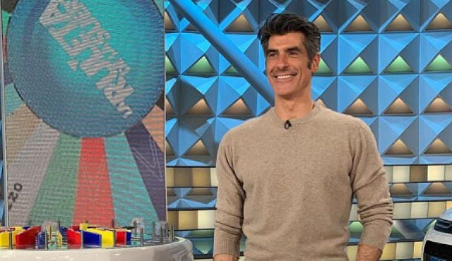 jorge fernández presenta la ruleta de la suerte