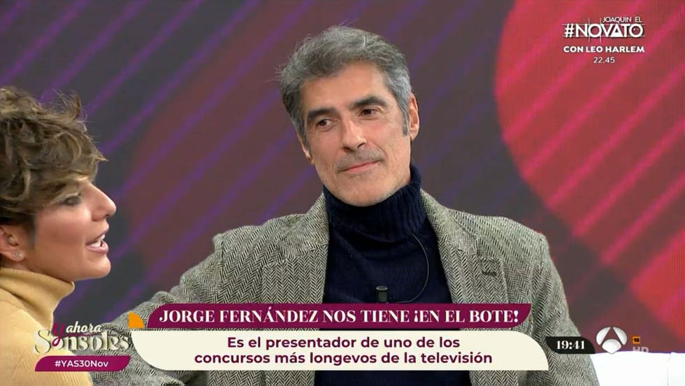 el presentador de 'la ruleta de la fortuna' con sonsoles onega