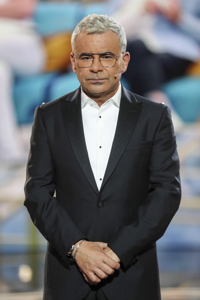 Suit, Tuxedo, Formal wear, White-collar worker, Event, Businessperson, Official, 