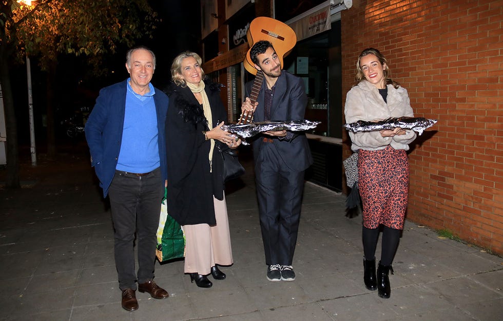 El empresario Francisco Rivera y su mujer, la diseñadora Lourdes Montes, han pasado la Nochebuena con la familia de ella y la Navidad con la familia de él.