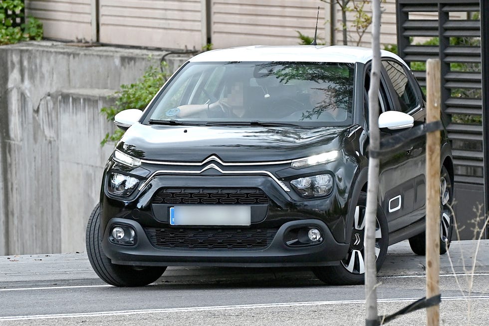jose maria almoguera llega en coche a la casa de su tia terelu campos