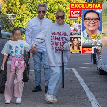 jose ortega cano ejerce de abuelo con su nieta rocio acompanado de rocio flores jose ortega cano ejerce de abuelo con su nieta rocio acompanado de rocio flores