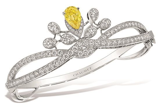Diamond, Fashion accessory, Jewellery, Pre-engagement ring, Engagement ring, Platinum, Ring, Metal, Gemstone, Silver, 