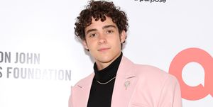 joshua bassett attends elton john aids foundations 30th annual academy awards viewing party  red carpet