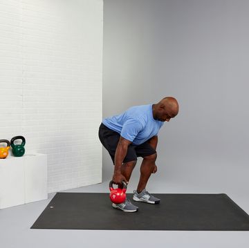 kelvin gary doing a kettlebell vs dumbbell workout for bicycling at the sheffield in october 2021