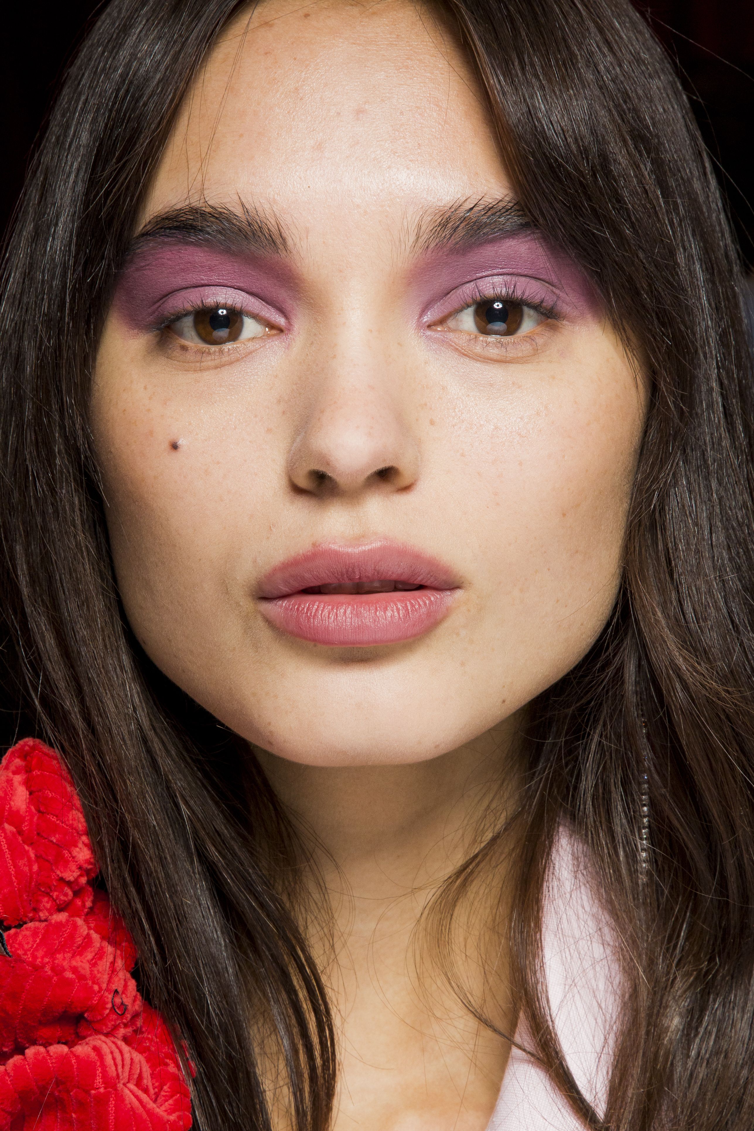 9 Colorful Makeup Ideas Worth Stealing From the Fall 2018 Runway